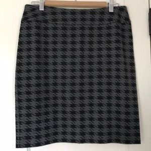 Halogen houndstooth pencil skirt